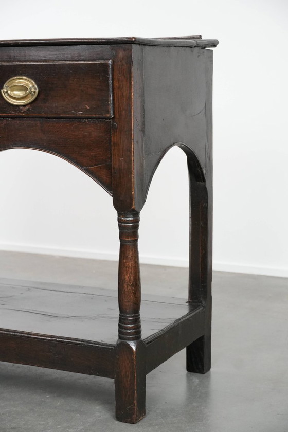 Image 1 of Antieke 18e eeuwse Engelse side table/dresser gemaakt van eikenhout 