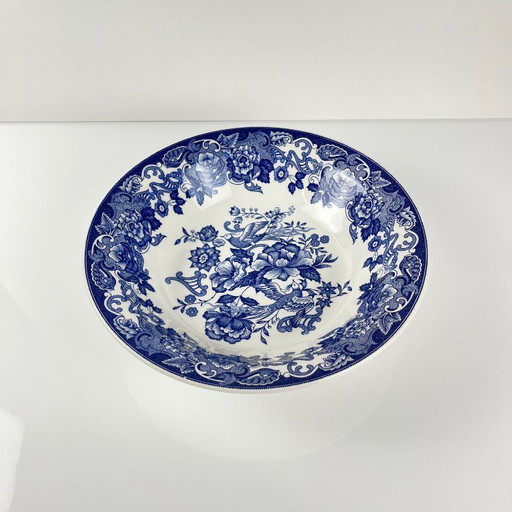 Blue earthenware salad bowl with floral and bird decoration, early 20th century
