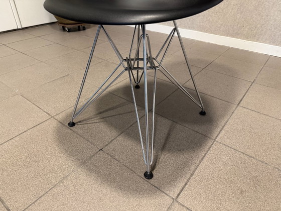 Vitra | Eames | DSR | Black | 6 pieces – Dining chairs, Plastic, Chrome (photo 9 of 10)
