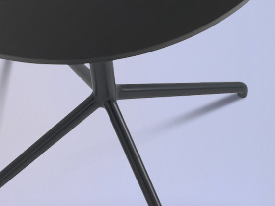 Image 1 of Table d'appoint ronde MUUTO État : Très bon (modèle d'exposition)