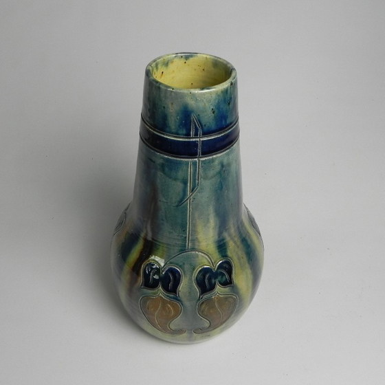 Image 1 of Flemish Art Deco vase with floral motifs, 1920s