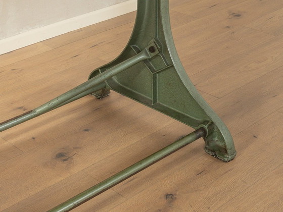 Image 1 of Table à manger unique, vintage