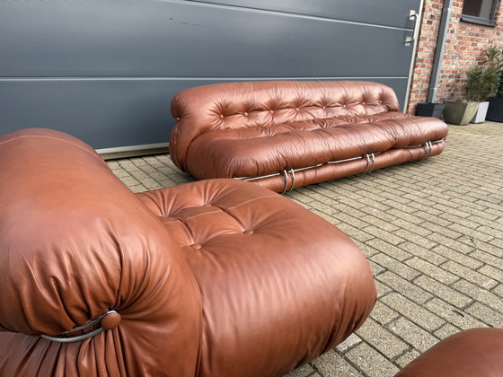 Image 1 of Cassina Soriana original de los años 70 de 4 plazas + 2x1 plazas Tobia & Afra Scarpa en cuero coñac