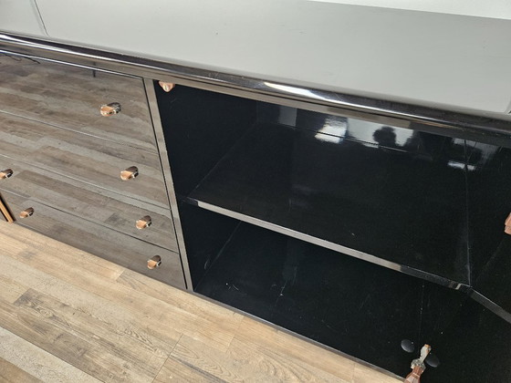 1970er Pierre Cardin Buffetschrank aus schwarz lackiertem Holz – Buffetschränke, Wood, Klassiek (photo 19 of 32)