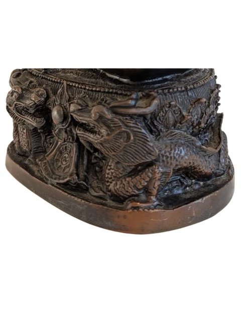 Chinese bronzen Boeddha-beeld op drakenbasis, 19e eeuw – Beeldhouwkunst (photo 9 of 10)