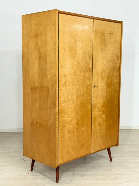 Image 1 of Vintage kledingkast met twee deuren, houten kast, slaapkamerkast