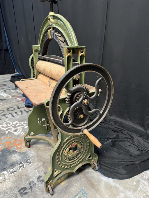 Antique Retro Mangle - Presse à cire vintage en vert -Hollandia