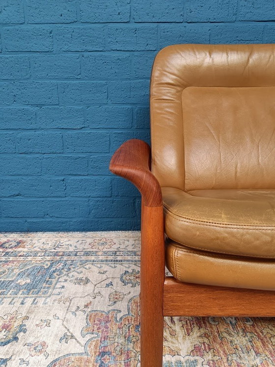 Image 1 of 2 poltrone di design vintage con 1 poggiapiedi, design danese, anni '60