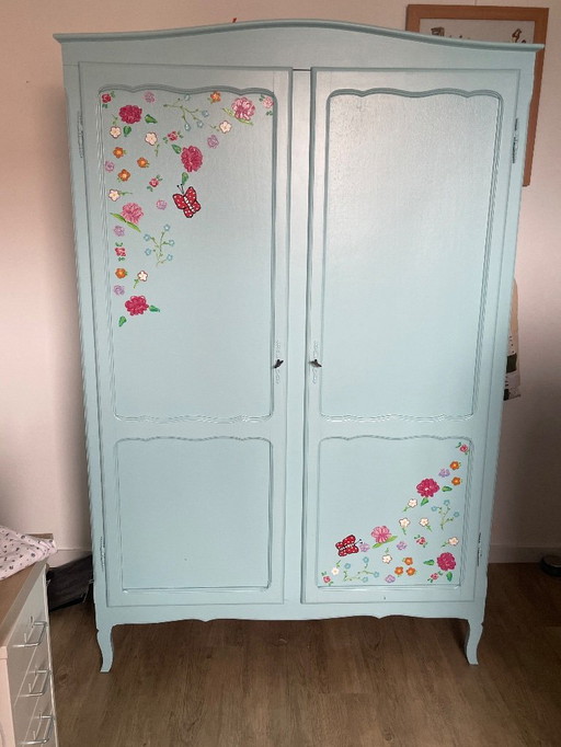 Schöner handbemalter Brocanteschrank