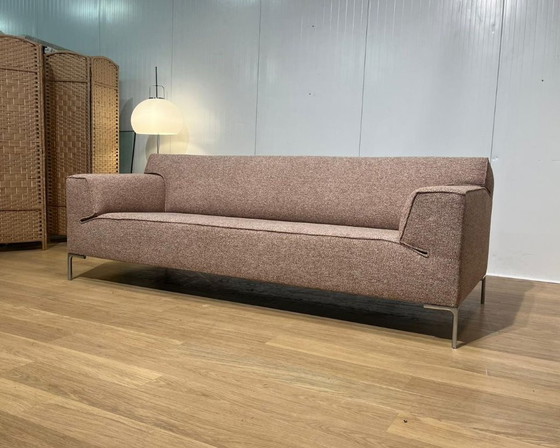 Image 1 of Diseño con tapicería nueva sobre el bloque de serie de 3 plazas