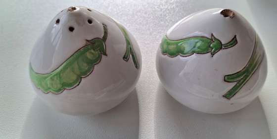 Image 1 of Vintage crockery vegetables. Hand painted in Italy