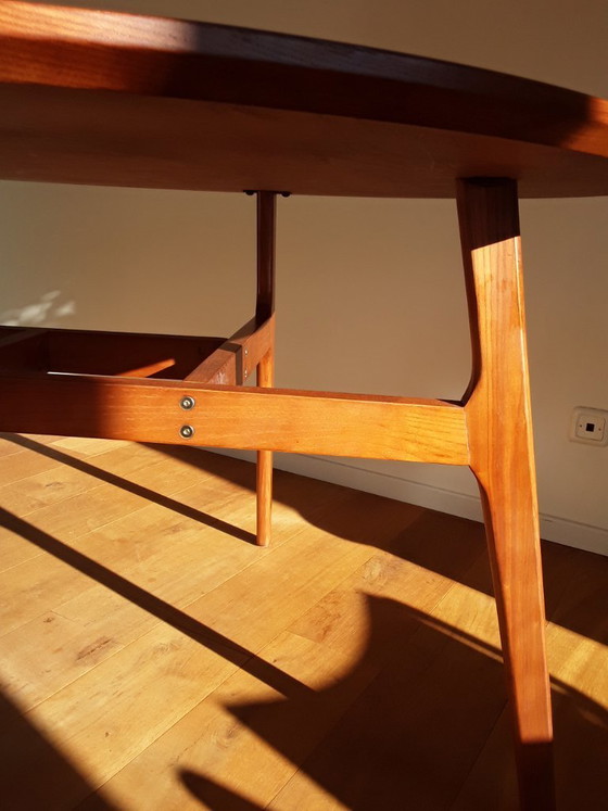 Image 1 of Round dining table Giulia