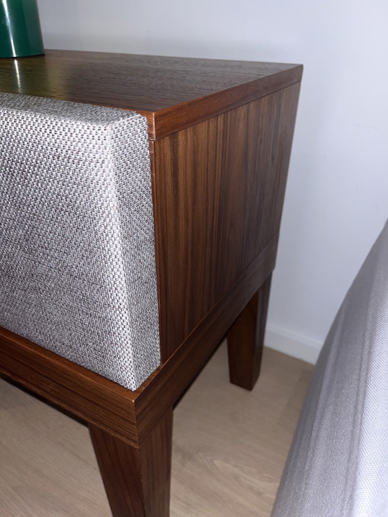 Image 1 of Struttura del letto e comodini coordinati