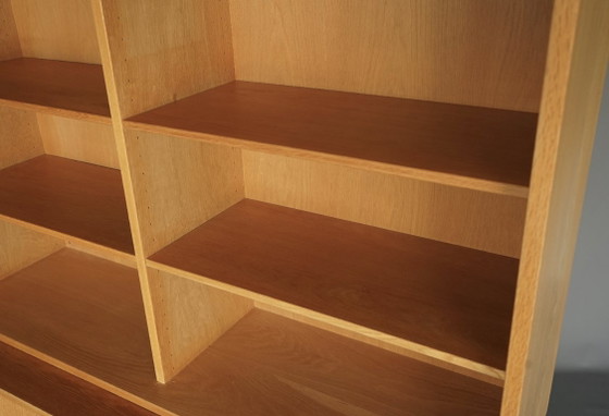 Image 1 of Eikenhouten boekenkast van Børge Mogensen voor Karl Andersson & söner. Zweden, jaren zestig