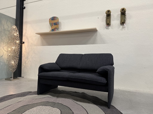 Leolux Bora Beta 2-seater sofa Migo Bay blue fabric