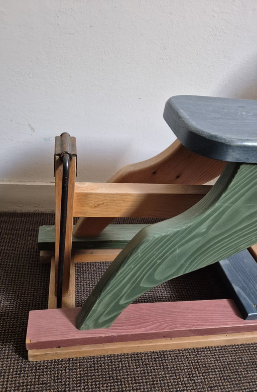 Cheval à bascule en bois vintage