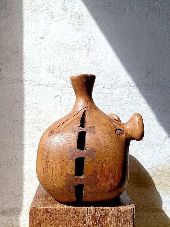 Large Vase / Sculpture in Solid Carved Oak – Wood (photo 7 of 11)