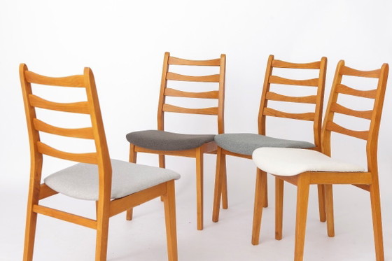 Image 1 of Set van 4 vintage beukenhouten eetkamerstoelen, mid-century modern, Duits jaren 60, gerestaureerde houten stoelen