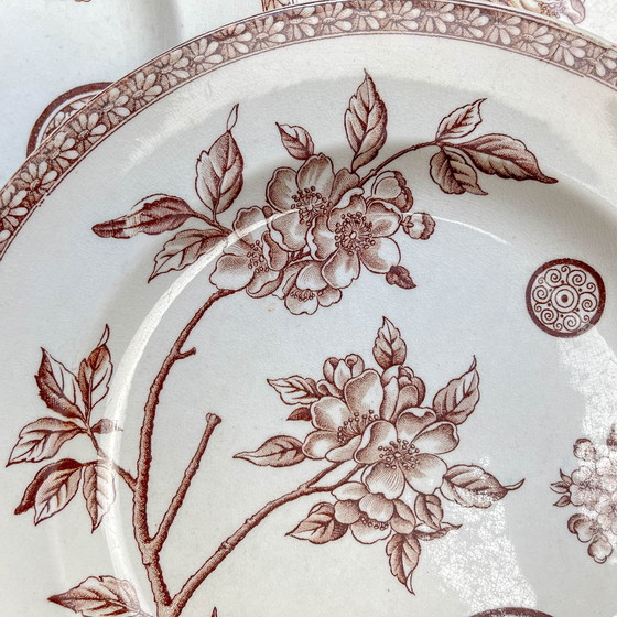 Image 1 of Lot De 5 Grandes Assiettes Anciennes En Terre De Fer Marron - Grand Dépôt Paris Emile Bourgeois (1880-1890)