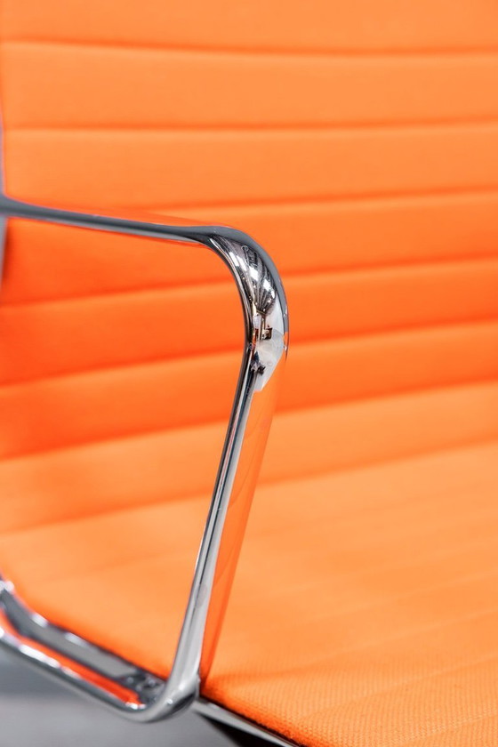 Image 1 of Silla de oficina Eames EA117