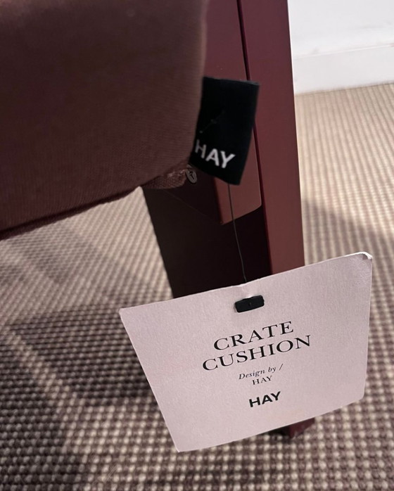 Image 1 of 1 Set bestehend aus 2 HAY Crate Lounge-Sesseln und 1 Beistelltisch