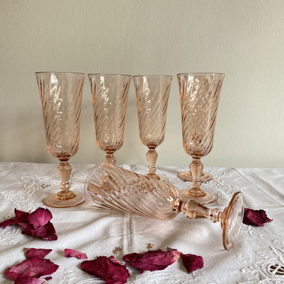 Image 1 of Set di 6 bicchieri da champagne rosa Vintage Tableware Rosaline Luminarc Francia