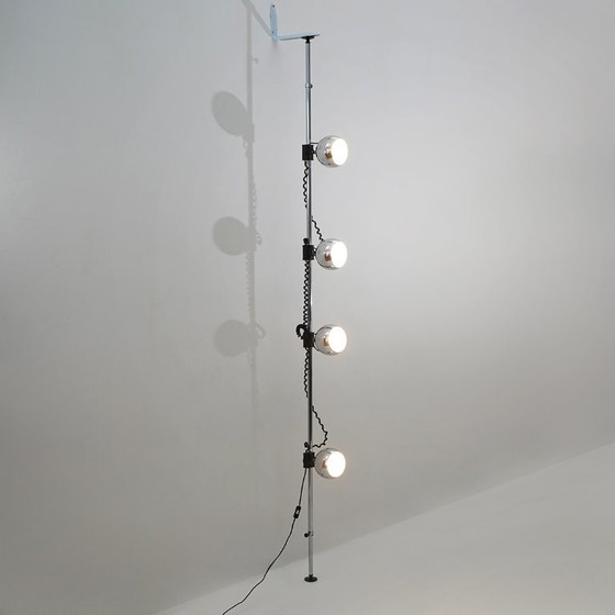 Lampe chromée du sol au plafond, années 1970 – Lampadaires, Metal (photo 5 of 13)