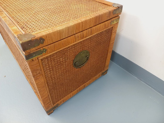 Image 1 of Baule vintage in legno, rattan, paglia e ottone