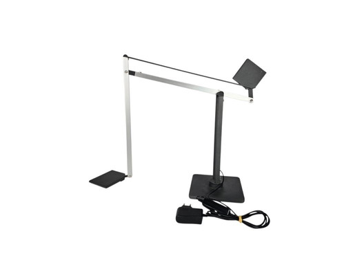 Cooper - design Jonas Forsman - LED - contrappeso - lampada da tavolo - 2017