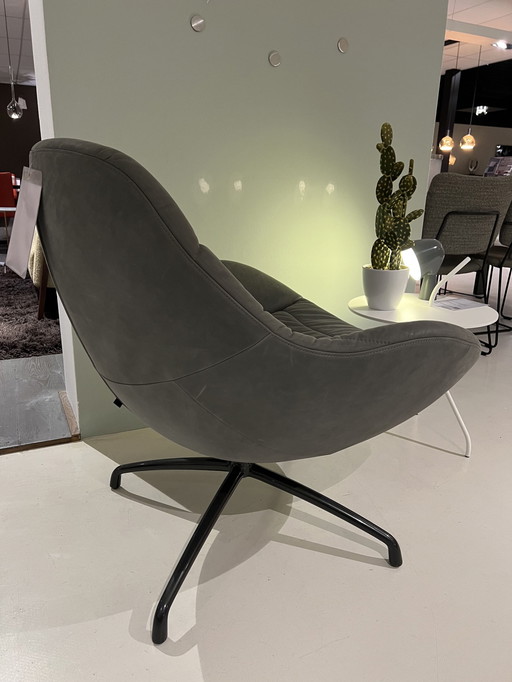 Design on Stock Nylo armchair