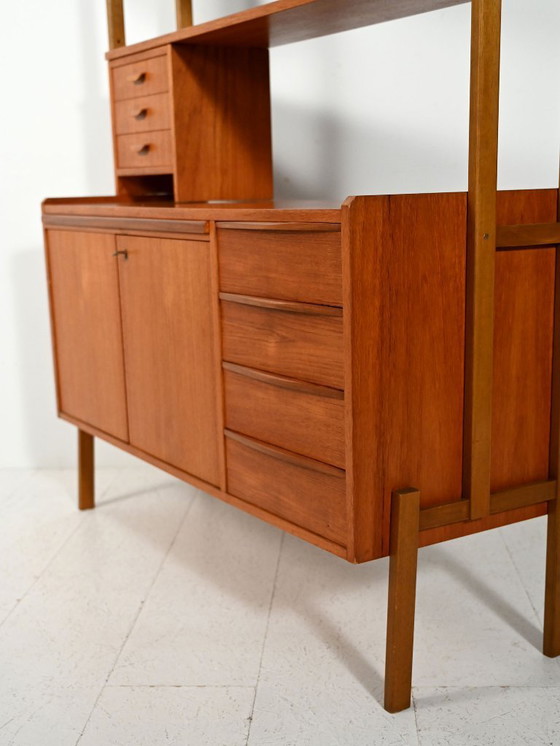 Image 1 of Scandinavische teakhouten boekenkast met uitschuifbaar bureau, jaren 1950-1960