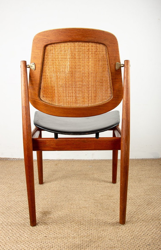 Image 1 of Série de 6 chaises Danoises en Teck, Cannage et Cuir, modèle FD 187 par Arne Vodder pour France & Son 1956.
