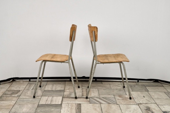 Set van 4 vintage stoelen, jaren 60, Tsjechoslowakije – Eetkamerstoelen, Wood (photo 11 of 19)