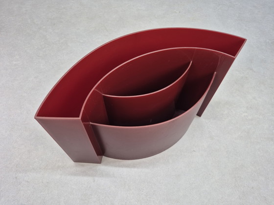 Vintage WAVE Magazine Tray. Red Magazine Holder. – Magazine rack, Plastic (photo 8 of 10)