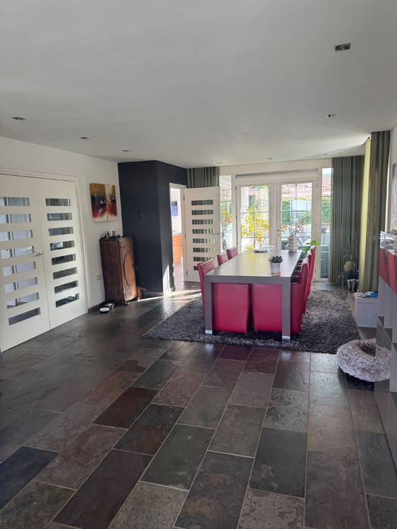 Image 1 of Te koop 6 eetkamerstoelen van Bert Plantage. (Z.g.a.n.)