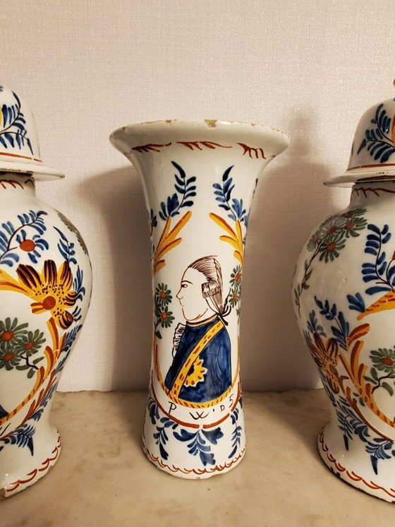 Image 1 of Delftware – Set of 5 signed pieces – 18th century (ref3953)
