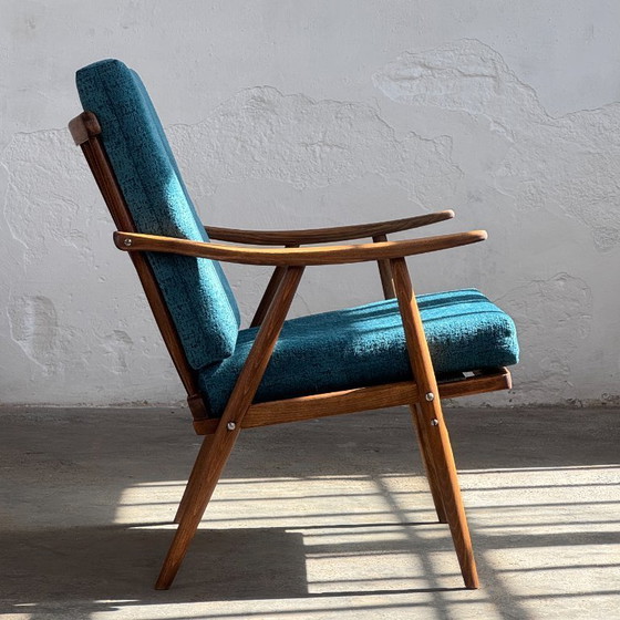 Image 1 of Een paar volledig gerestaureerde Tsjechoslowaakse TON-fauteuils uit 1960.