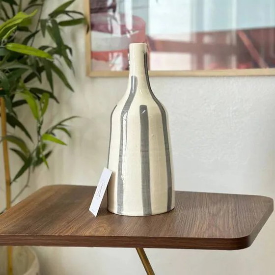 Gestreifte graue Flaschen-Artisan-Vase – Vasen, Bohemian (photo 3 of 5)