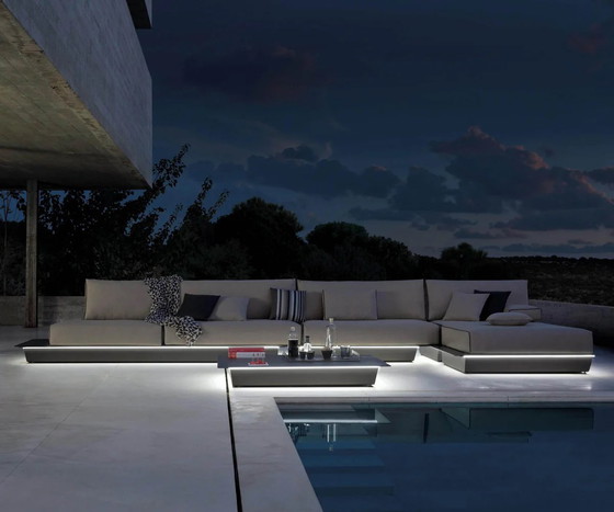 Image 1 of Set completo di divani, sedie, tavolo e braccioli Manutti Air Lounge modulari