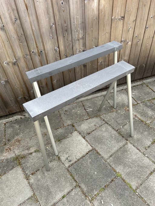 2 tréteaux Maarten van Severen pour Bulo