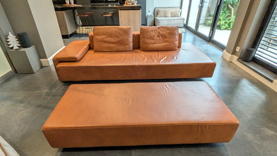 Image 1 of Sofá de cuero coñac de 4 plazas con otomana