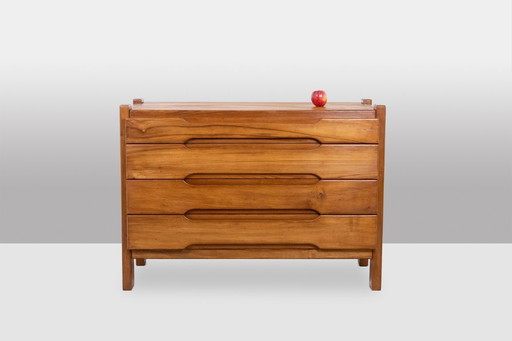 Maison Regain. Commode en orme. Vers 1970.