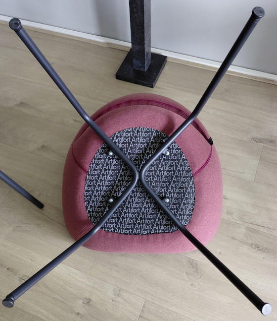 Image 1 of Like new original Artifort Shake chair in color Ruby 592