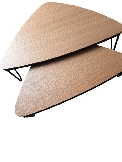 Set aus 2 Petalo Cassina Charlotte Perriand Couchtischen