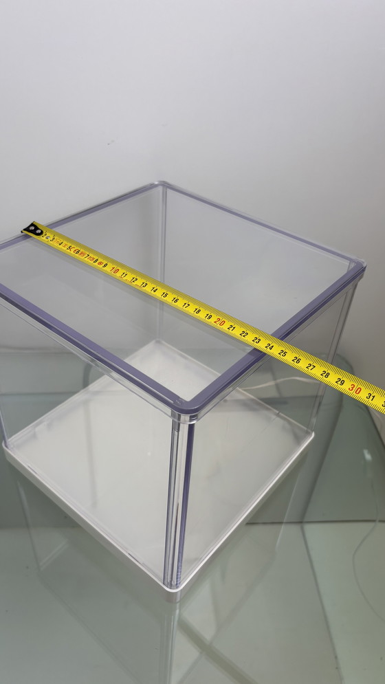 Image 1 of Scatola vetrina Synas design Ikea quadrata con luci LED
