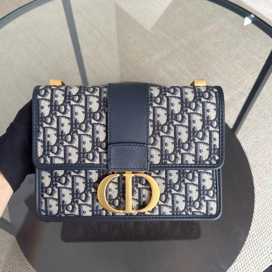 Image 1 of DIOR 30 MONTAIGNE - MONOGRAMMA CON FERRAMENTA DORATA E CINTURINO