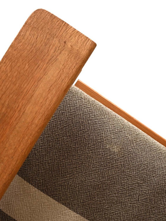 Image 1 of Hans Wegner GE 375 Fauteuil met Voetenbankje