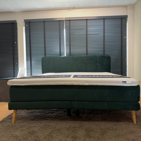 Image 1 of Eastborn Fair box spring - 180x210