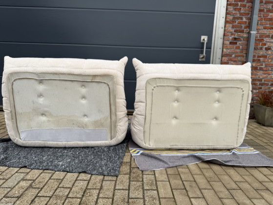 Image 1 of Ligne Roset Togo 2x 2zit in Beige Ribcord (Velours côtelé)