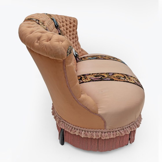 Image 1 of Raro sofá de satén de seda Napoleón III del siglo XIX